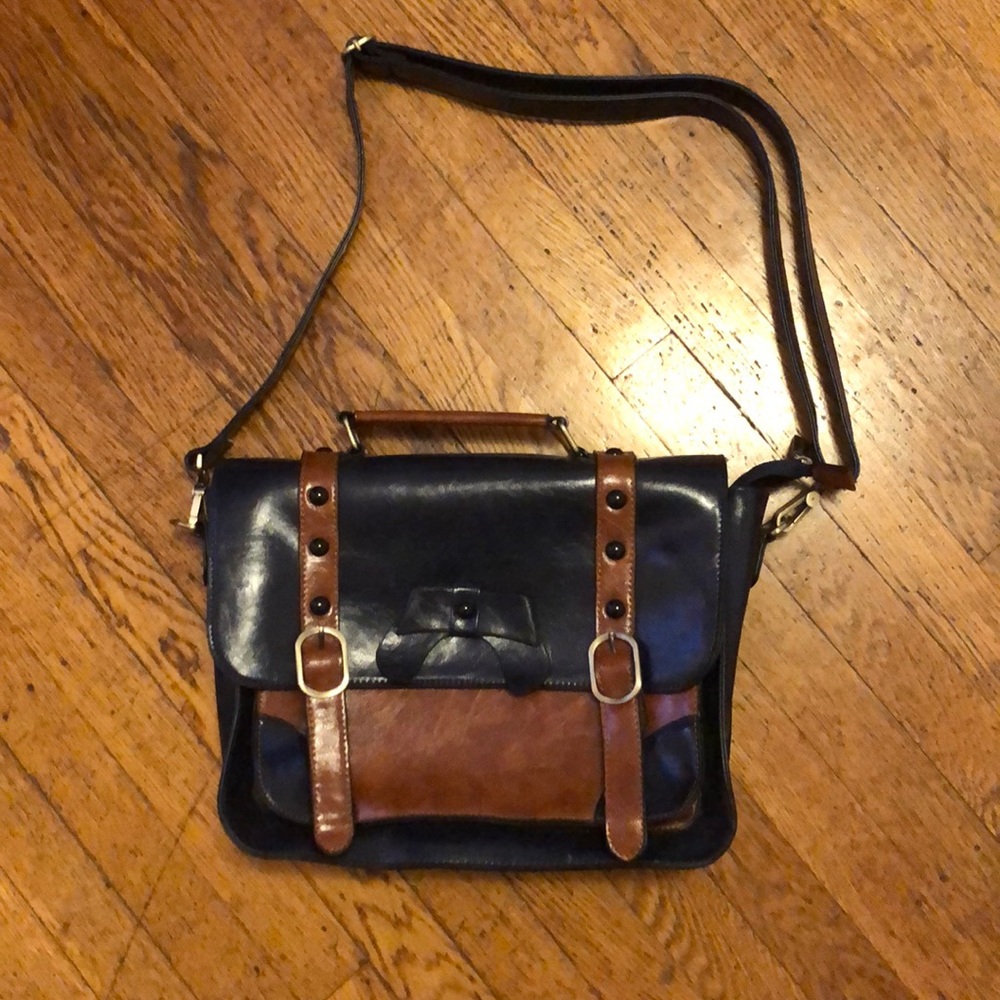 NWOT Navy blue & brown faux leather sturdy purse